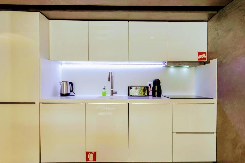 Marques De Pombal Terrace By Lisbon Village Apartments ภายนอก รูปภาพ